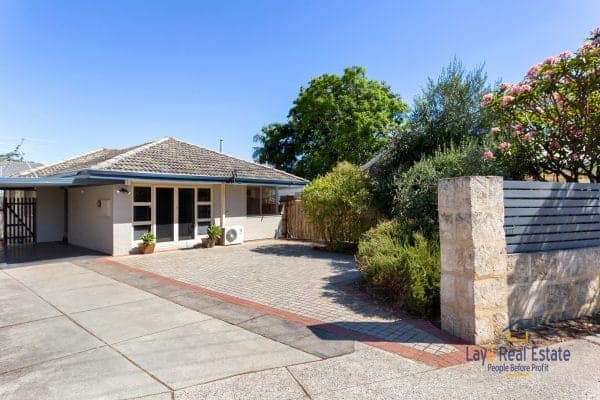 127 Whatley Crescent Bayswater 6053 - Stroll to Bayswater Village Precinct in Minutes! - Image 2