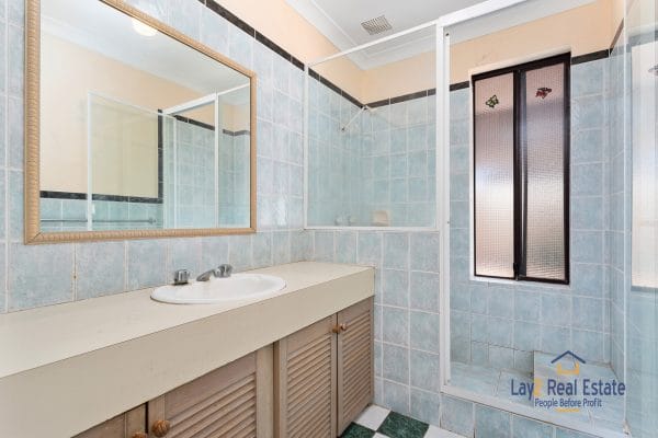 26B Colwyn Road Bayswater 6053 - Brick 3 Bedroom Duplex Half on 381sqm Block. - Image 16