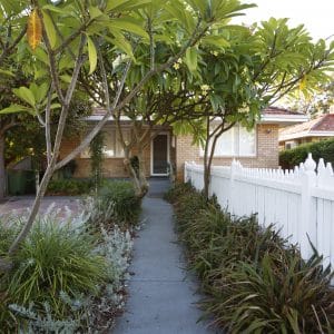 6 Kitchener Avenue Bayswater 6053 - Big Block, Great Location, Comfortable Home
