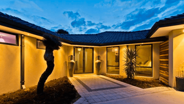 24A Colwyn Road Bayswater WA 6053 - Truly Unique 4 Bed, 4 Bath, 2 Living Areas! - Image 12