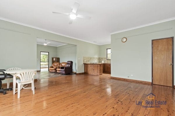 32 Leake Street Bayswater 6053  - Family Home in Superior Location! - Image 6