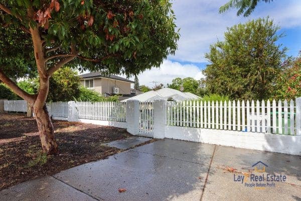 32 Leake Street Bayswater 6053  - Family Home in Superior Location! - Image 4