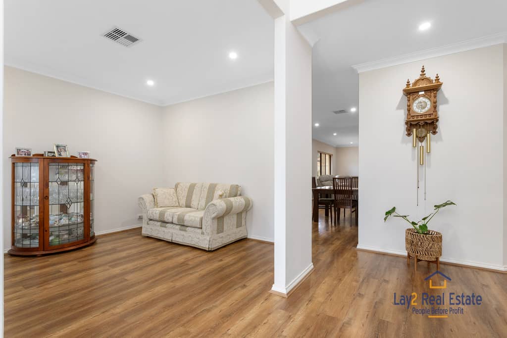 12 Jacqueline Street Bayswater WA 6053 - It's Beautiful Inside and Out. 3 Bed, 2 Bath, 2 Living Areas. - Image 4