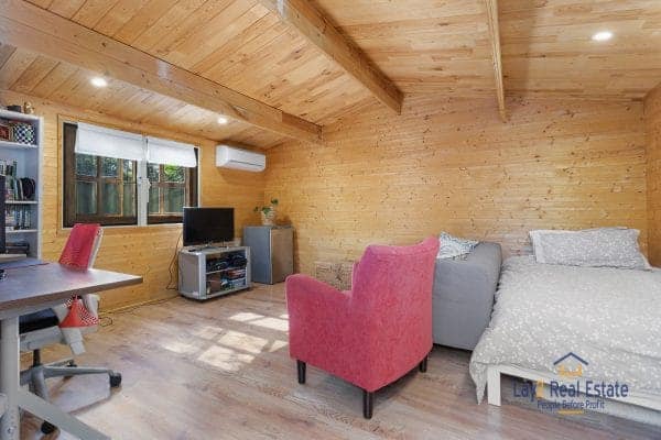 22 Aughton Street Bayswater WA 6053 - Character Heart Stopper in Central Bayswater - Image 15