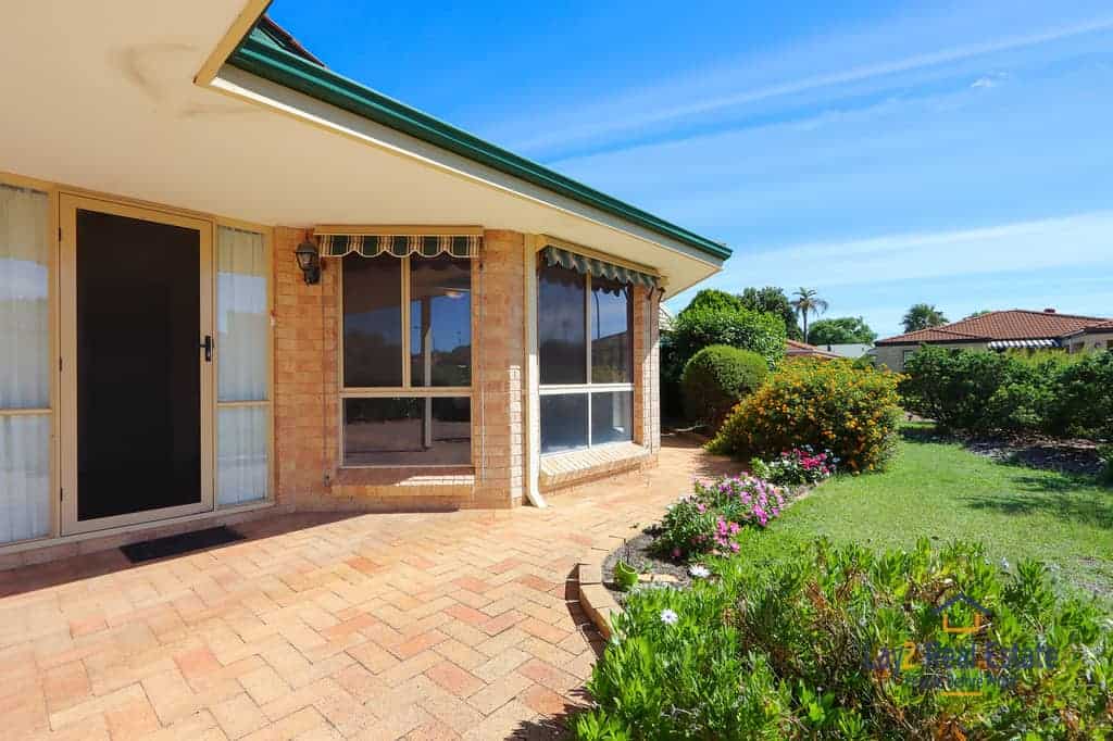 3 Lake Edge Court Gwelup - Comfortable Starter Home - Image 2