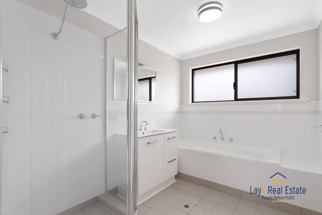 30 Cobden Street Bayswater WA 6053 - Modern 2014 Built Spacious 2 Storey Home - Image 19