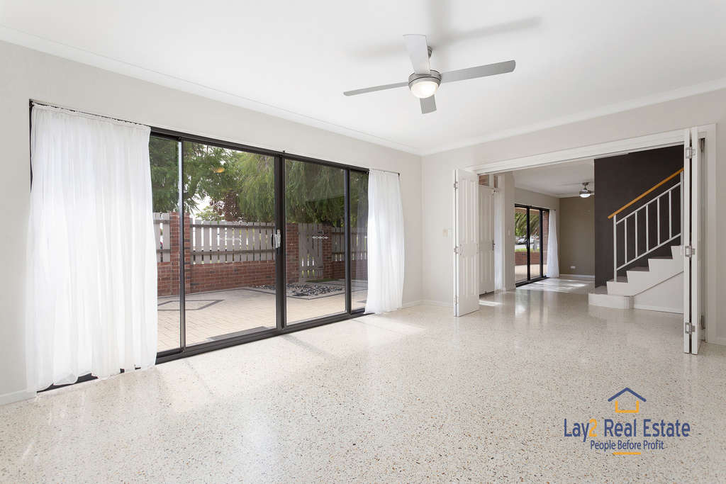30 Cobden Street Bayswater WA 6053 - Modern 2014 Built Spacious 2 Storey Home - Image 14