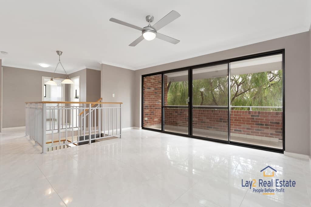 30 Cobden Street Bayswater WA 6053 - Modern 2014 Built Spacious 2 Storey Home - Image 18