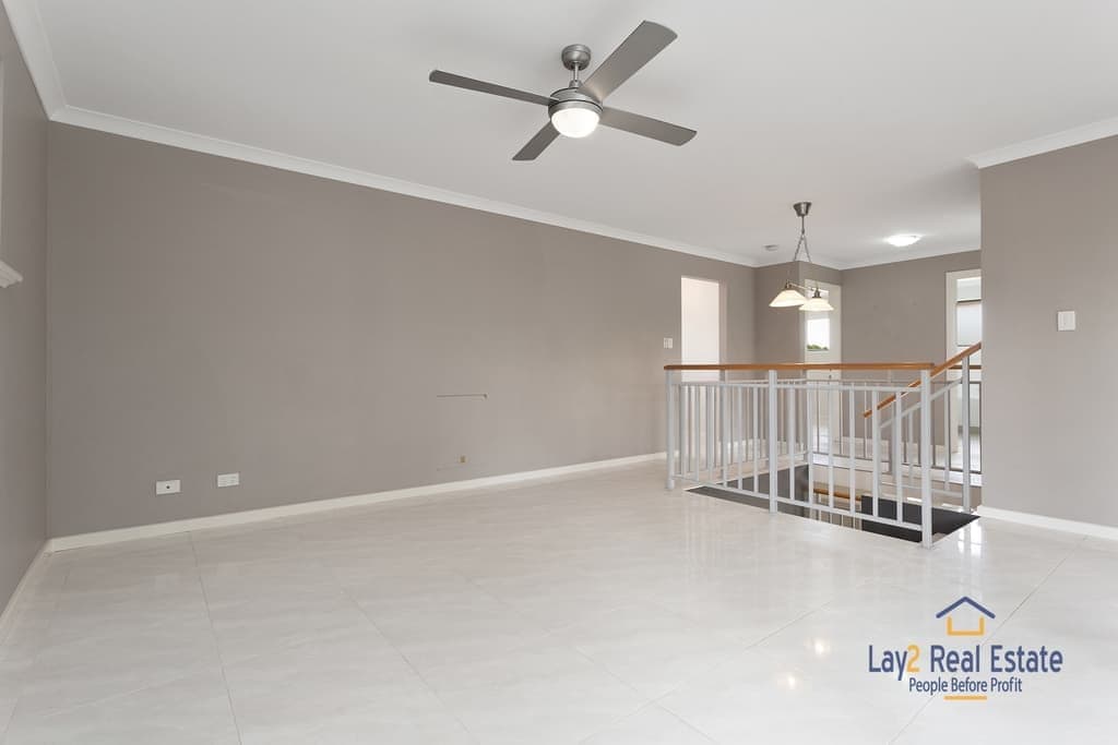 30 Cobden Street Bayswater WA 6053 - Modern 2014 Built Spacious 2 Storey Home - Image 26