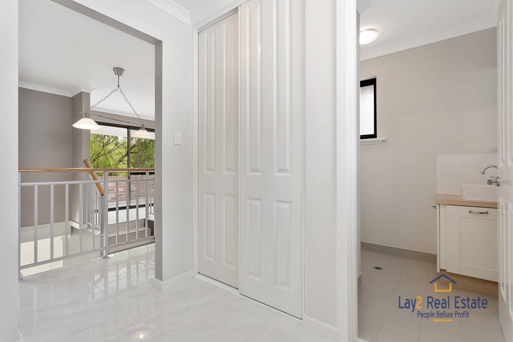 30 Cobden Street Bayswater WA 6053 - Modern 2014 Built Spacious 2 Storey Home - Image 31