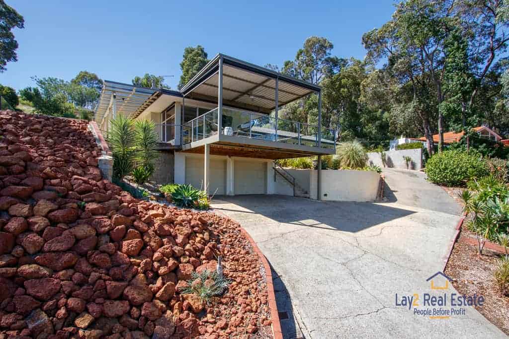 34 Landor Road Gooseberry Hill WA 6076 Unique 4 Bedroom Home with Pool and Magnificent Valley and Coastal Views - Image 2
