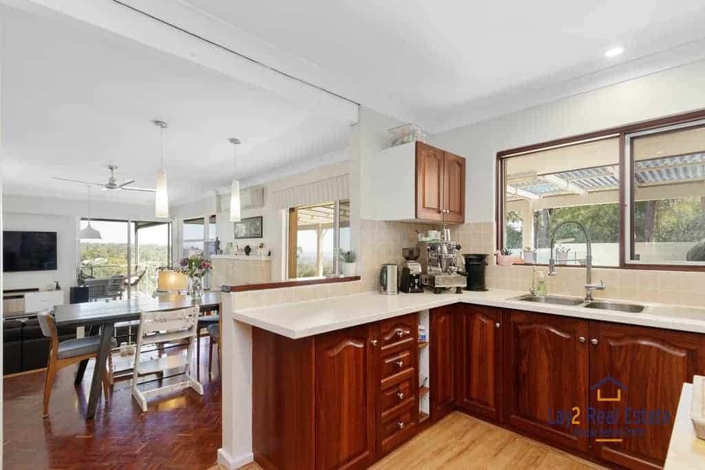 34 Landor Road Gooseberry Hill WA 6076 Unique 4 Bedroom Home with Pool and Magnificent Valley and Coastal Views - Image 11
