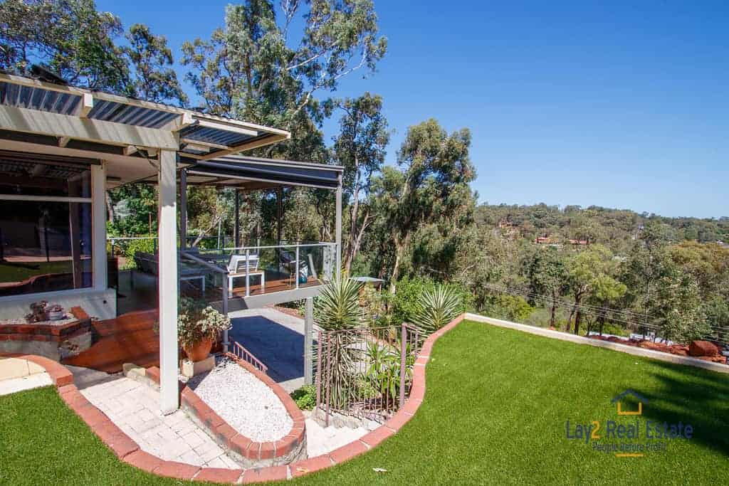 34 Landor Road Gooseberry Hill WA 6076 Unique 4 Bedroom Home with Pool and Magnificent Valley and Coastal Views - Image 30