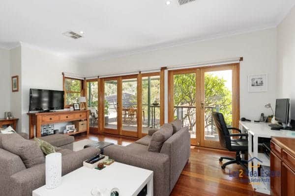 43 May Street Bayswater WA 6053. Restored Character on 698sqm Duplex Potential Block. - Image 4