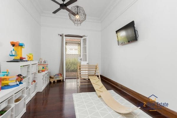 46 Grand Promenade Bayswater WA 6053. Impeccable Character Gem Packed Full of Features! - Image 11