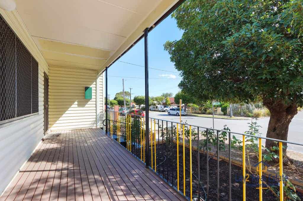11 Murray Street Bayswater WA 6053. Unrenovated Circa 1918 Character. - Image 2