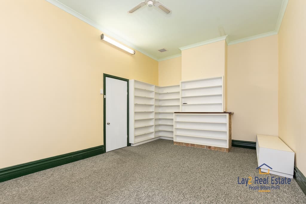 11 Murray Street Bayswater WA 6053. Unrenovated Circa 1918 Character. - Image 9