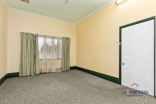 11 Murray Street Bayswater WA 6053. Unrenovated Circa 1918 Character. - Image 12