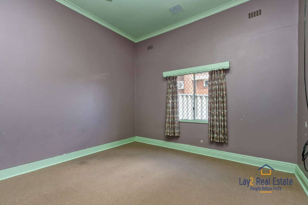 11 Murray Street Bayswater. Central Bayswater Character home for sale.