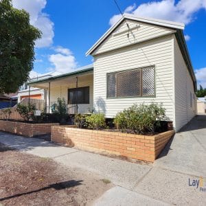 11 Murray Street Bayswater WA front of house image.