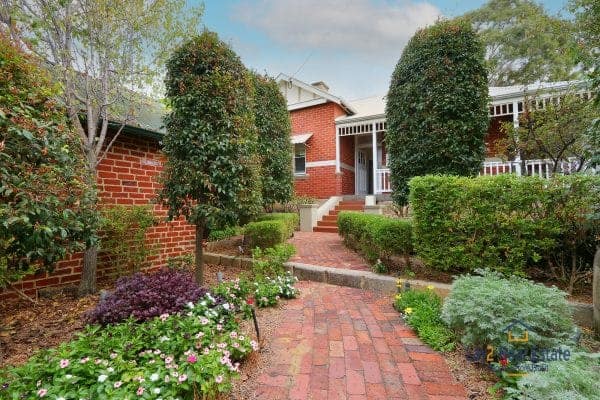 Home Opens 1st and 2nd May 2021 by Lay2 Real Estate - 2 Slade Street Bayswater entrace to the property image.