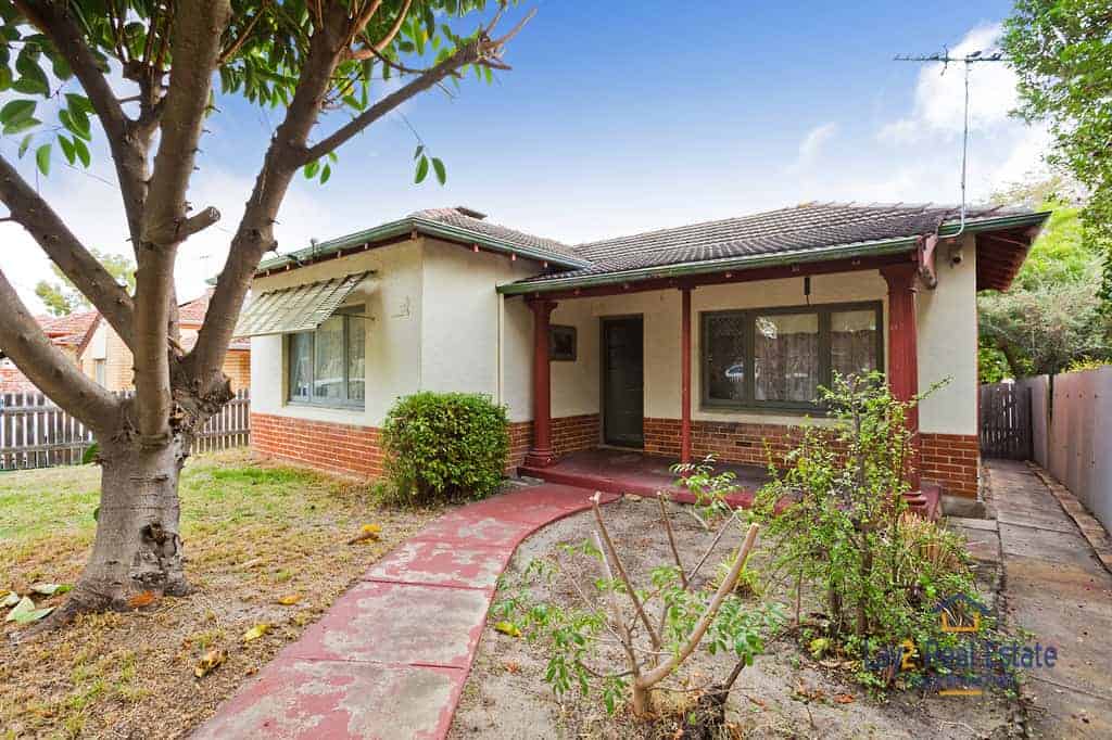 Real Estate Inglewood Crawford Rd No. 365 for sale by Lay2 Real Estate.