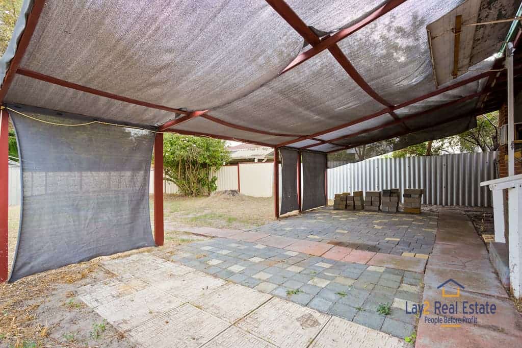 Real Estate Inglewood Crawford Rd No. 365 for sale by Lay2 Real Estate.