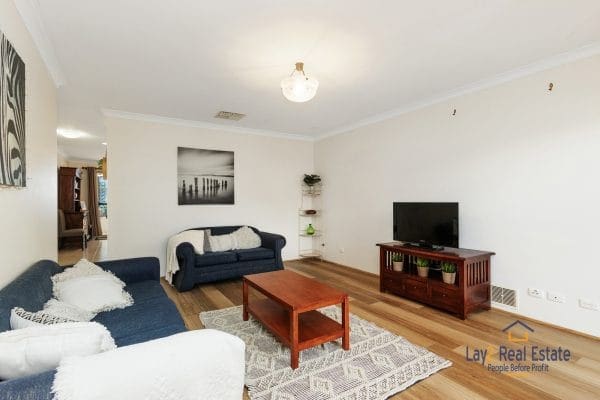 5/18 Nolan Place, Bayswater WA 6053. Spacious Affordable 3 Bedroom Villa - Image 4