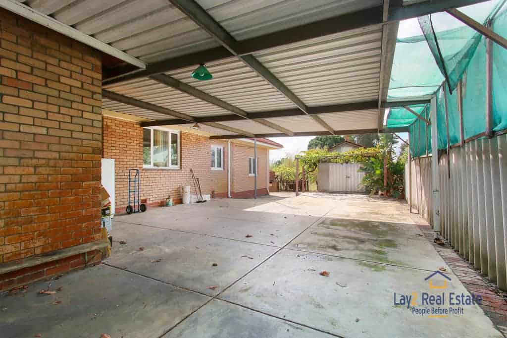 60 Railway Parade Bayswater WA 6053. Large 1006sqm Block. Big 1960's Home + Development Potential - Image 5