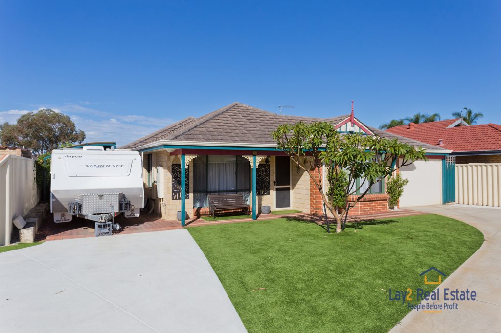 Home for sale in Caversham - front of property image.