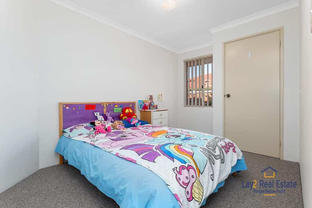 3/2 Raleigh Road Bayswater WA 6053 Modern 3 Bedroom Villa in Small Group, Bayswater Wa 6053 Modern 3 Bedroom Villa In Small Group - Thumbnail 4