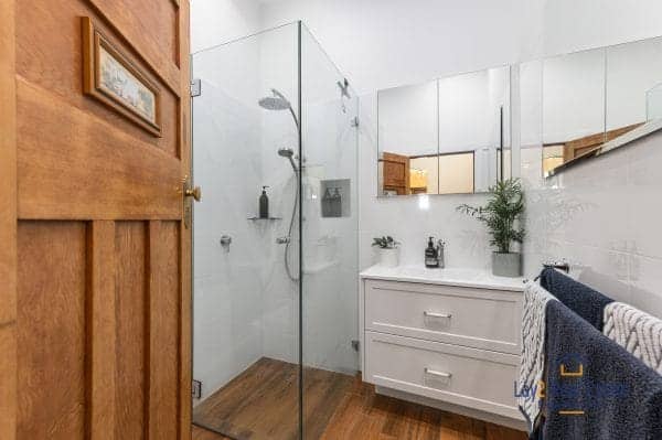 33 Roberts Street Bayswater WA 6053. Extended 1940's Classic Brick and Tile Character Residence - Image 26