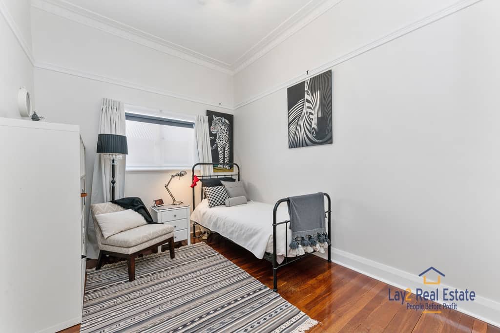 33 Roberts Street Bayswater WA 6053. Extended 1940's Classic Brick and Tile Character Residence - Image 21