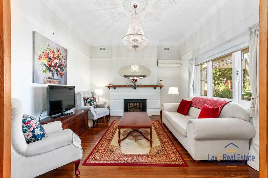 33 Roberts Street Bayswater WA 6053. Extended 1940's Classic Brick and Tile Character Residence - Image 8