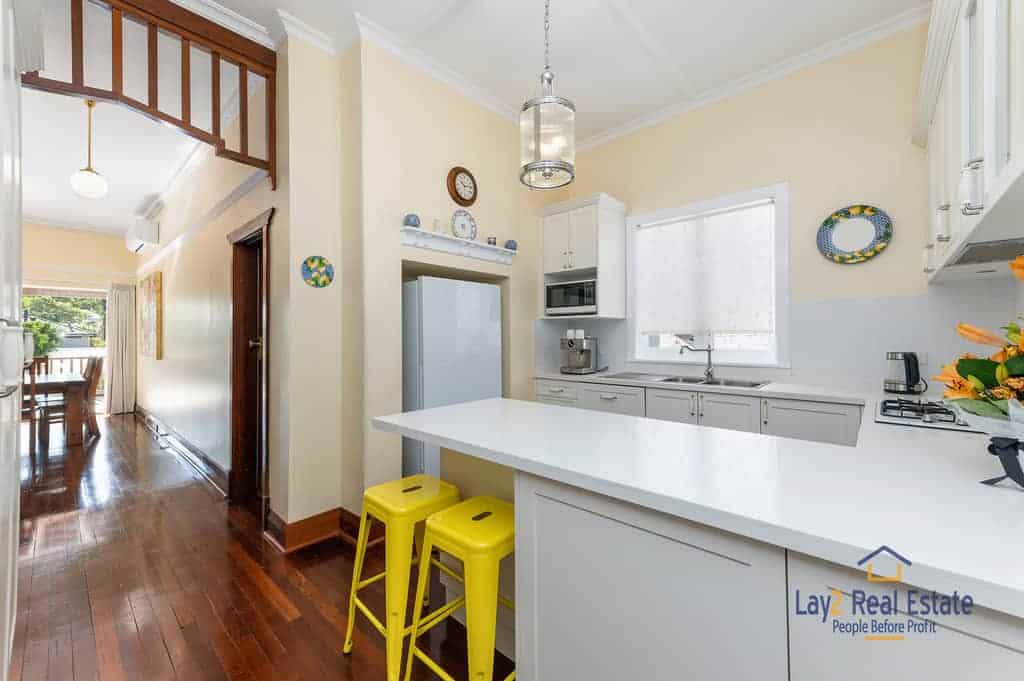 33 Roberts Street Bayswater WA 6053. Extended 1940's Classic Brick and Tile Character Residence - Image 10