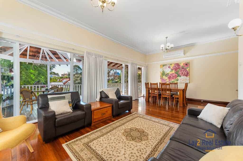 33 Roberts Street Bayswater WA 6053. Extended 1940's Classic Brick and Tile Character Residence - Image 16
