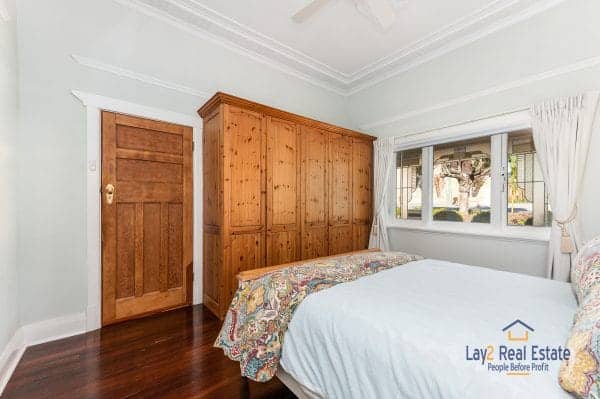 33 Roberts Street Bayswater WA 6053. Extended 1940's Classic Brick and Tile Character Residence - Image 24