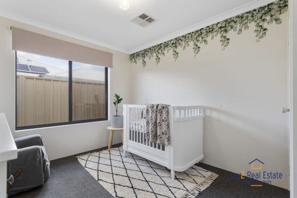 33 Katanning Street Bayswater WA 6053. Spacious 4 Bed 2 Bath Family Home on 493sqm Block. - Image 12
