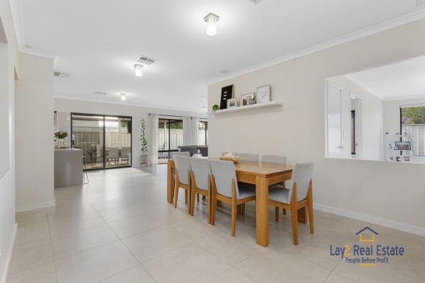 33 Katanning Street Bayswater WA 6053. Spacious 4 Bed 2 Bath Family Home on 493sqm Block. - Image 4