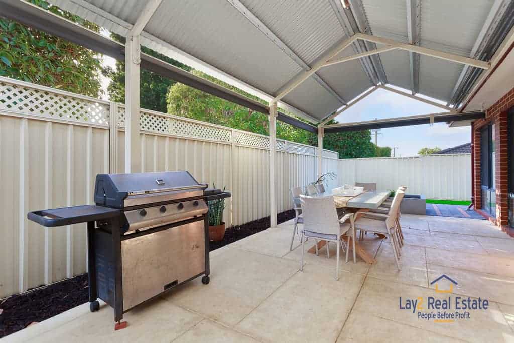 33 Katanning Street Bayswater WA 6053. Spacious 4 Bed 2 Bath Family Home on 493sqm Block. - Image 14