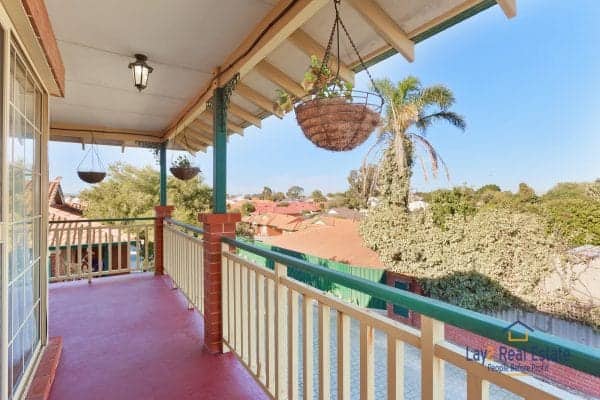 7/39 Langley Road Bayswater WA 6053 - Elevated 3 Bed 2 Bath Town House! - Image 9