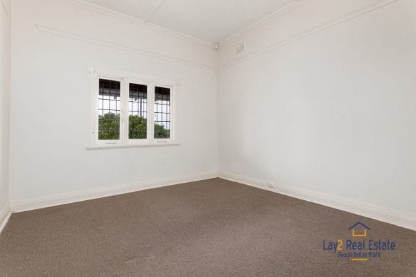 31 Avenell Road Bayswater WA 6053 Brick Character Cottage! - Image 9