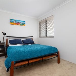 1B Aughton Street Bayswater. Modern 4 x 2 Two Storey. Main Bedroom & Ensuite downstairs - Image 15