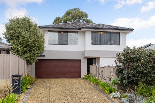 1B Aughton Street Bayswater. Modern 4 x 2 Two Storey. Main Bedroom & Ensuite downstairs