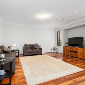 1B Aughton Street Bayswater. Modern 4 x 2 Two Storey. Main Bedroom & Ensuite downstairs - Image 7