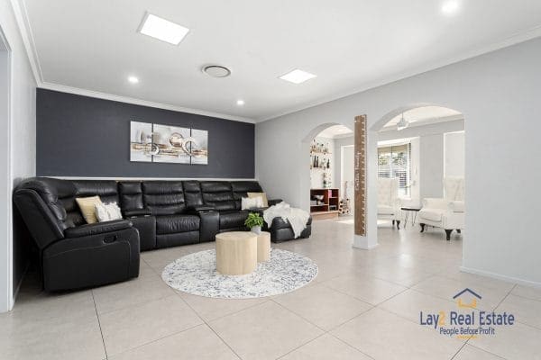 23 Rundal Street Bayswater WA 6053 Gorgeous Family Home now UNDER OFFER! - Image 3