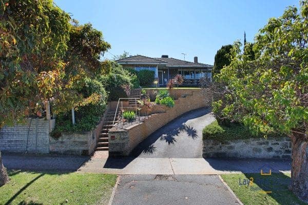 53 Slade Street, Bayswater.  BIG Block, Brick Home, Bayswater Village Location.