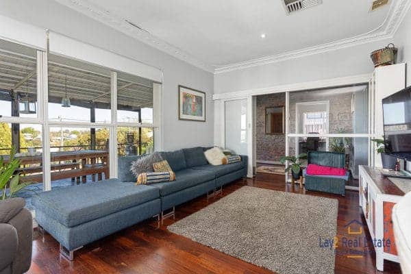 53 Slade Street, Bayswater.  BIG Block, Brick Home, Bayswater Village Location. - Image 8