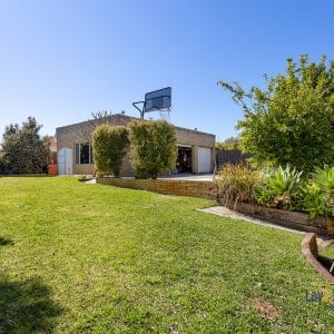 53 Slade Street, Bayswater.  BIG Block, Brick Home, Bayswater Village Location. - Image 23
