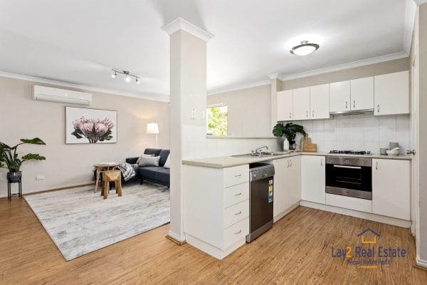 2/29 Beechboro Road South Bayswater WA 6053 3 Bed 2 Bath Townhouse Bayswater Village Location - Image 7